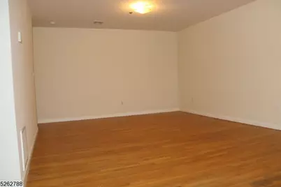 1042-1044 Bergen St, Newark, NJ 07112 - Photo 7