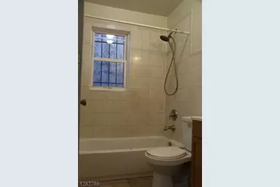 1042-1044 Bergen St, Newark, NJ 07112 - Photo 13