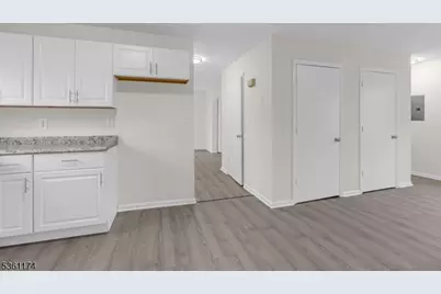 477 Lewis St, Franklin Township, NJ 08873 - Photo 3