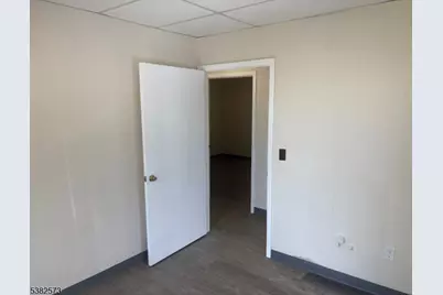 451 S Washington Ave, Piscataway Township, NJ 08854 - Photo 7