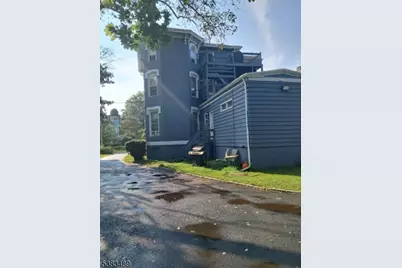 222 E 9th St, Plainfield, NJ 07060 - Photo 7