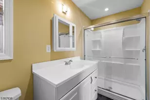 243 Main St, New Milford, NJ 07646 - Photo 15