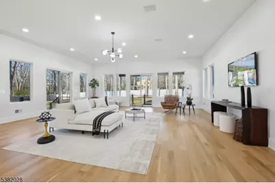 19 Highlander Dr, Scotch Plains Township, NJ 07076 - Photo 15