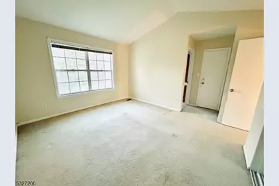 30 Willow Ci, Hamburg, NJ 07419 - Photo 3