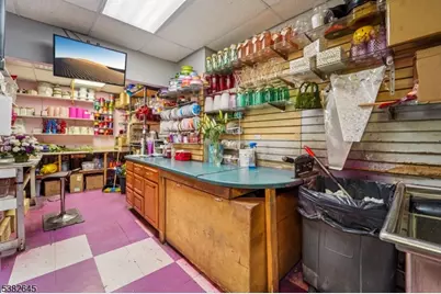 343 Monroe St, Passaic, NJ 07055 - Photo 11