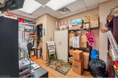 343 Monroe St, Passaic, NJ 07055 - Photo 15