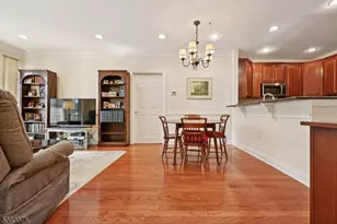 252 Victoria Dr, Bridgewater, NJ 08807 - Photo 5