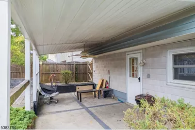 212 E Louis Pl, Woodbridge Township, NJ 08830 - Photo 9