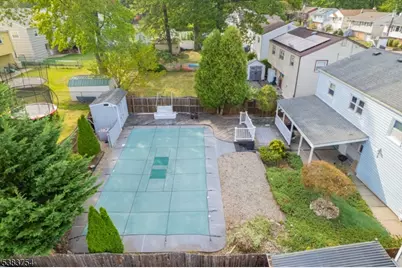 212 E Louis Pl, Woodbridge Township, NJ 08830 - Photo 11