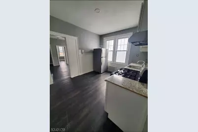 127 Sunset Ave #1, Newark, NJ 07106 - Photo 3