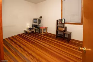 207 N Fullerton Ave, Montclair, NJ 07042 - Photo 17