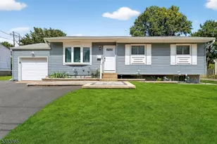 11 Shelley Dr, Hackettstown, NJ 07840 - Photo 1