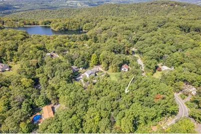 5 Splitrock Ln, Vernon, NJ 07461 - Photo 9