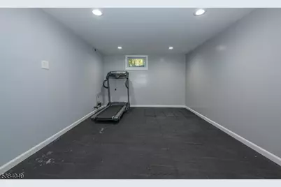 43 Graydon Ter, Clifton, NJ 07013 - Photo 37