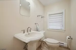 12 Edgewood Rd, Edison Twp., NJ 08820 - Photo 21