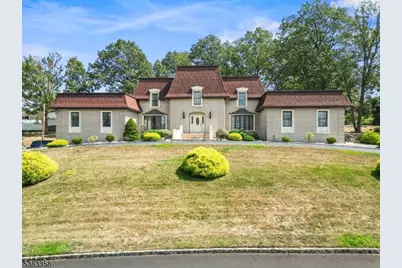 28 Battle Ridge Trl, Totowa, NJ 07512 - Photo 1