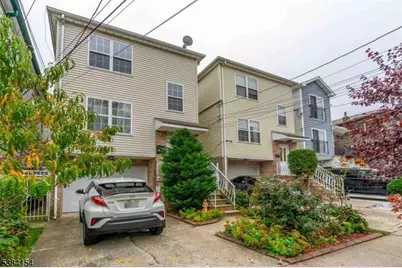 844 Lafayette St, Elizabeth, NJ 07201 - Photo 1