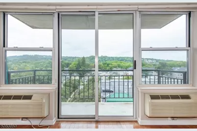 300 Main St #716, Little Falls Township, NJ 07424 - Photo 3