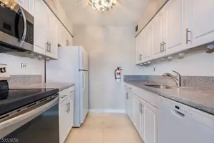 300 Main St, Little Falls Township, NJ 07424 - Photo 7