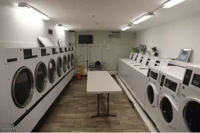 39 E 39th St #2L, Paterson, NJ 07514 - Photo 11