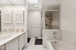 3606 Springbrook Dr, Edison Twp., NJ 08820 - Photo 19