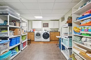 36 Independence Ct, Clifton, NJ 07013 - Photo 35