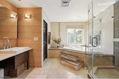 36 Independence Ct, Clifton, NJ 07013 - Photo 29