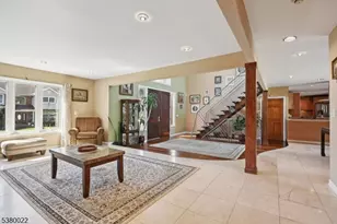 36 Independence Ct, Clifton, NJ 07013 - Photo 11