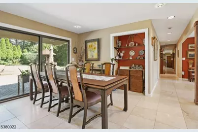 36 Independence Ct, Clifton, NJ 07013 - Photo 5