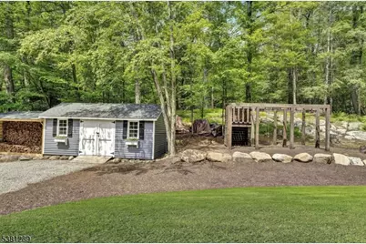 1 W Shore Rd, Bloomingdale, NJ 07403 - Photo 29