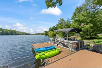 1 W Shore Rd, Bloomingdale, NJ 07403 - Photo 31