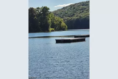 48 E Shore Dr, Vernon, NJ 07462 - Photo 11