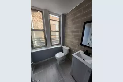 320 S Orange Ave #4W, Newark, NJ 07103 - Photo 9