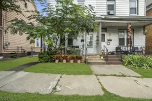 151 Lewis St, Phillipsburg, NJ 08865 - Photo 1