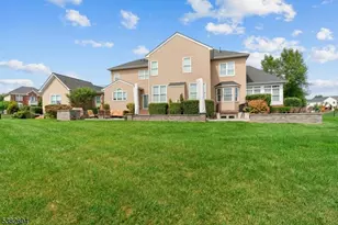 5 Erin Pl, Raritan Township, NJ 08822 - Photo 5