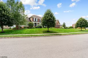 5 Erin Pl, Raritan Township, NJ 08822 - Photo 7