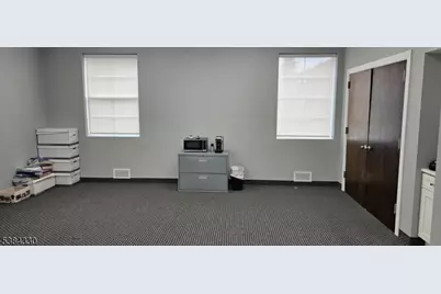 435 Ridgedale Ave, East Hanover Township, NJ 07936 - Photo 3