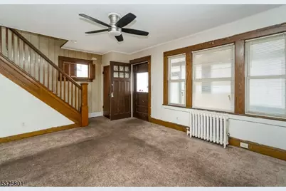 424 E 4th Ave, Roselle, NJ 07203 - Photo 5