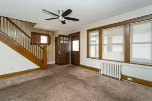 424 E 4th Ave, Roselle, NJ 07203 - Photo 5