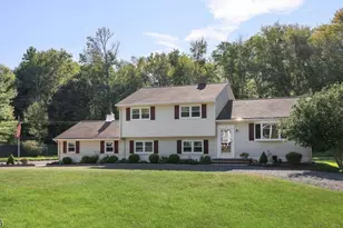 21 Indian Rock Rd, Warren Township, NJ 07059 - Photo 1