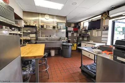 600 Adams Ave, Elizabeth, NJ 07201 - Photo 15