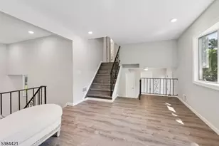 5 Waverly Dr, Edison, NJ 08817 - Photo 5