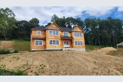 7 Spring Ct, Lopatcong Township, NJ 08865 - Photo 1