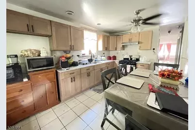 564 Broadway, Newark, NJ 07104 - Photo 21