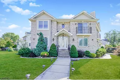 1081 Madison Hill Rd, Rahway, NJ 07065 - Photo 1