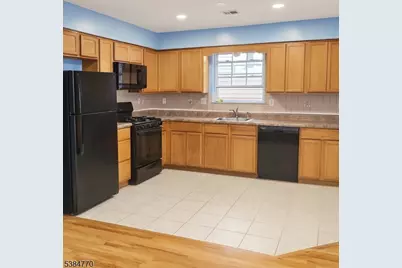 631 Hunterdon St, Newark, NJ 07108 - Photo 5