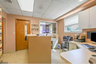 782 Valley Rd, Wayne, NJ 07470 - Photo 13