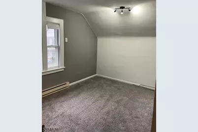 412 S Valley Rd, Orange, NJ 07050 - Photo 9