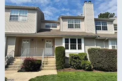 146 Carson Ct, Franklin Township, NJ 08873 - Photo 1