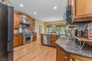 6 Jayne Dr, Lopatcong Township, NJ 08865 - Photo 7